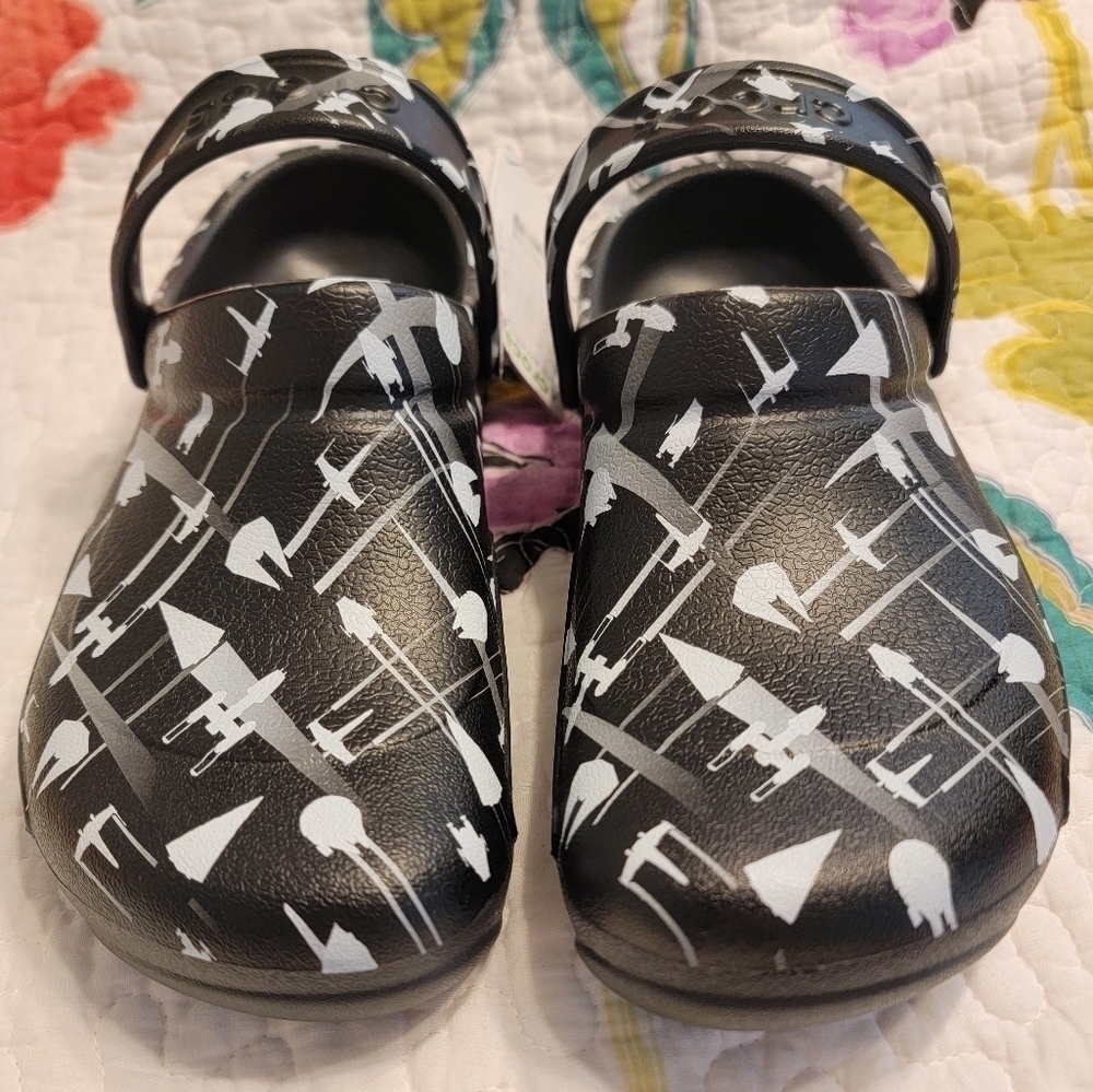 NWT Crocs Star Wars Limited Edition Crocs at Work Bistro Clogs - Picture 7 of 7